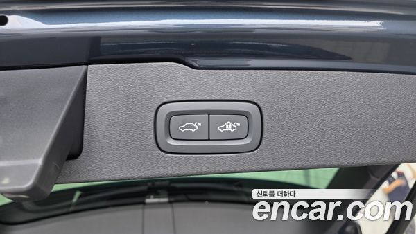Volvo V60 2022, фото 30
