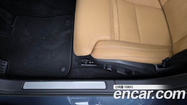 Volvo V60 2022, фото 31