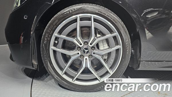 Mercedes-Benz E-Class 2021, фото 5