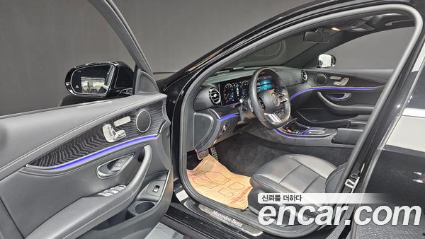 Mercedes-Benz E-Class 2021, фото 13