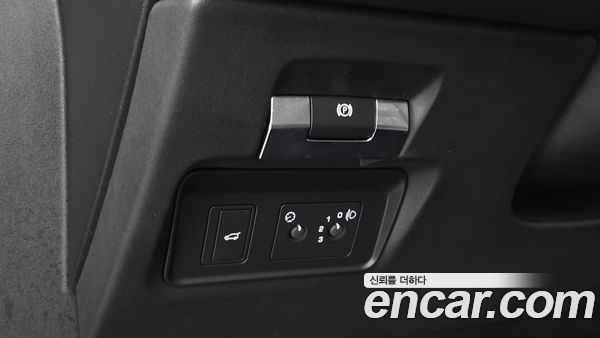 Land Rover Discovery Sport 2020, фото 30