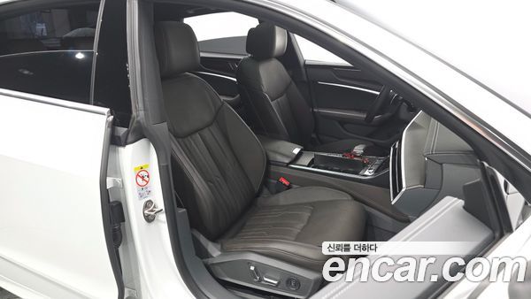 Audi A7 2021, фото 15