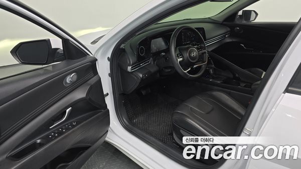 Hyundai Elantra 2024, фото 10