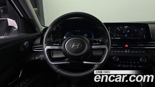 Hyundai Elantra 2024, фото 12