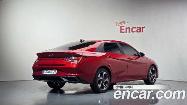 Hyundai Elantra 2021, фото 2