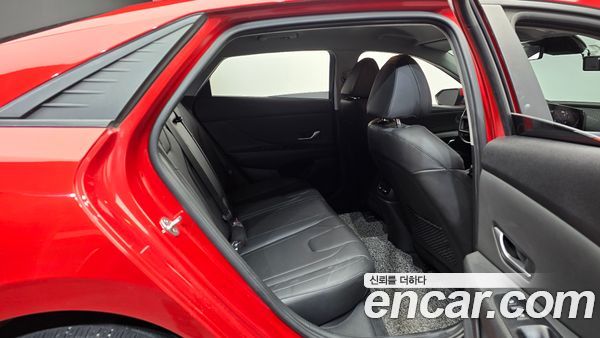Hyundai Elantra 2021, фото 17
