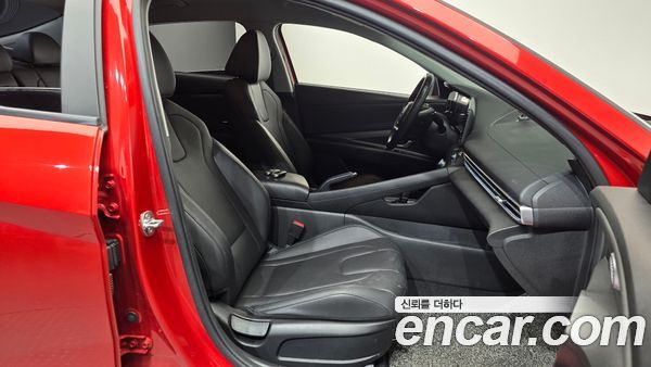 Hyundai Elantra 2021, фото 16