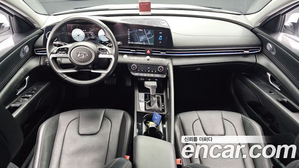 Hyundai Elantra 2022, фото 10