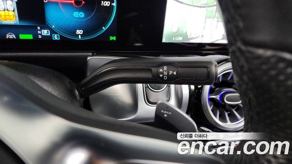 Mercedes-Benz EQB 2023, фото 9