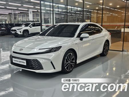 Toyota Camry 2025
