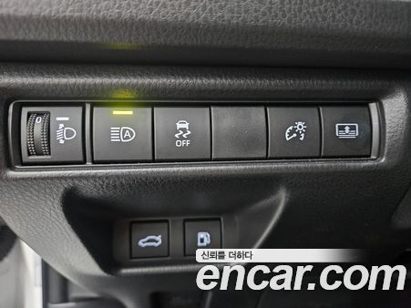 Toyota Camry 2025, фото 10
