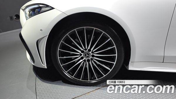 Mercedes-Benz CLS 2023, фото 5