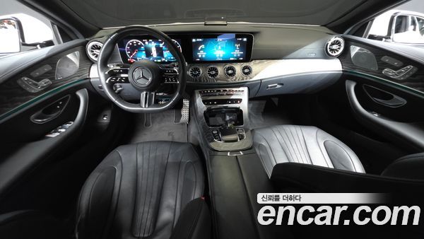 Mercedes-Benz CLS 2023, фото 10