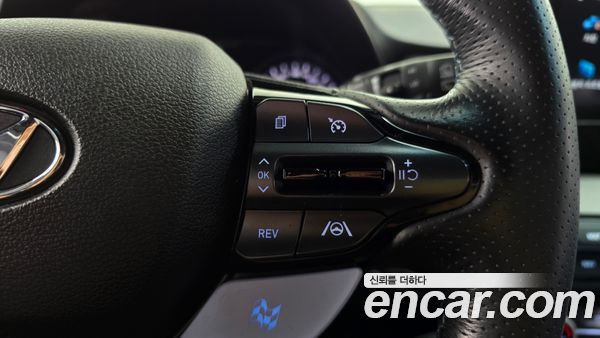 Hyundai Veloster 2022, фото 22