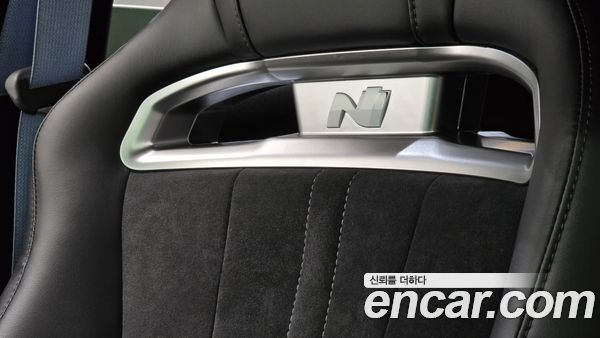 Hyundai Veloster 2022, фото 29