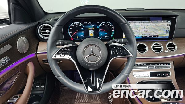 Mercedes-Benz E-Class 2023, фото 18