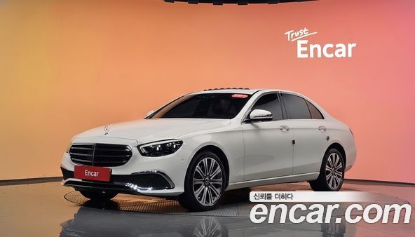 Mercedes-Benz E-Class 2023, фото 36