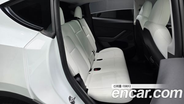 Tesla Model Y 2023, фото 16