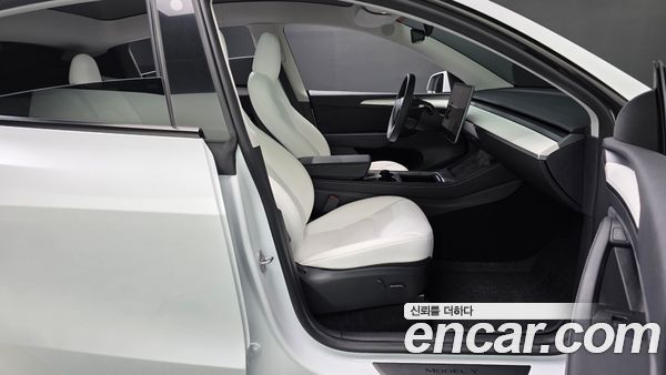 Tesla Model Y 2023, фото 15