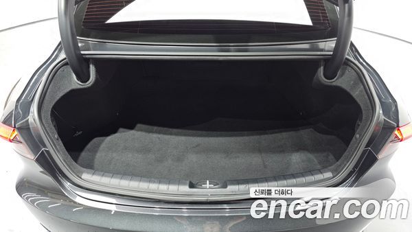 Hyundai Grandeur 2023, фото 20