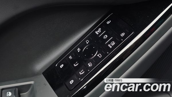Audi Q6 e-tron 2025, фото 19