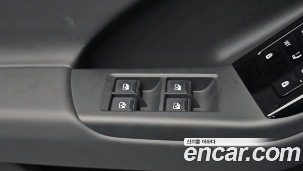 Audi Q6 e-tron 2025, фото 20