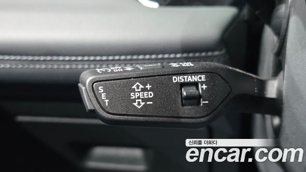Audi Q6 e-tron 2025, фото 22