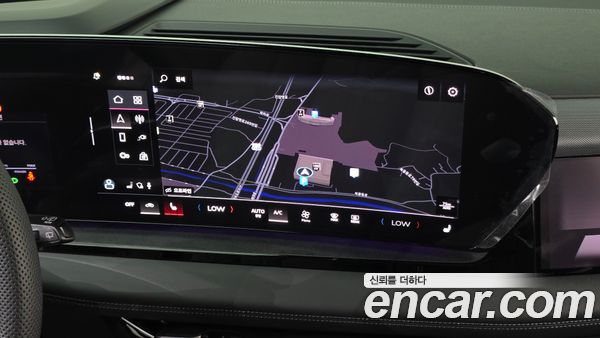 Audi Q6 e-tron 2025, фото 26