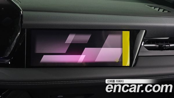 Audi Q6 e-tron 2025, фото 32