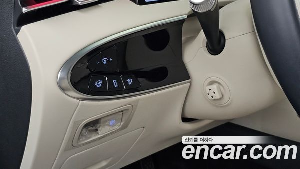 Genesis GV70 2025, фото 24