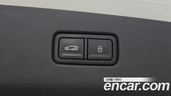 Genesis GV70 2025, фото 27