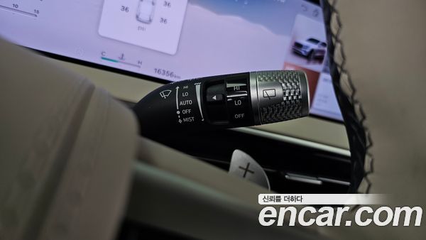 Genesis GV70 2025, фото 29