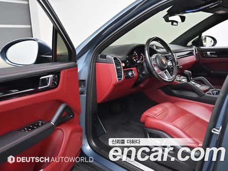 Porsche Cayenne 2020, фото 11