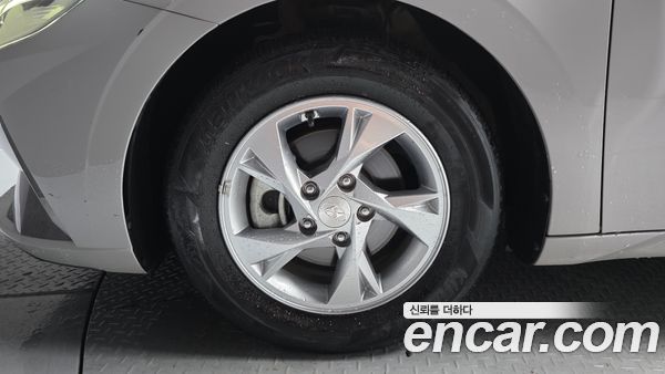 Hyundai Elantra 2021, фото 5