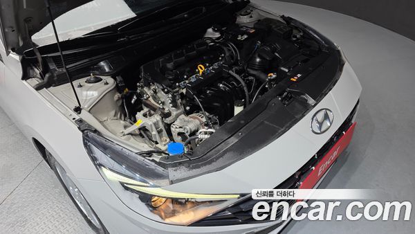 Hyundai Elantra 2021, фото 6