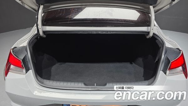 Hyundai Elantra 2021, фото 20