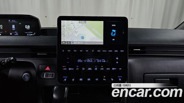 Hyundai Staria 2025, фото 19