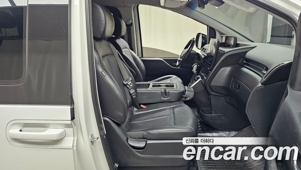Hyundai Staria 2025, фото 15