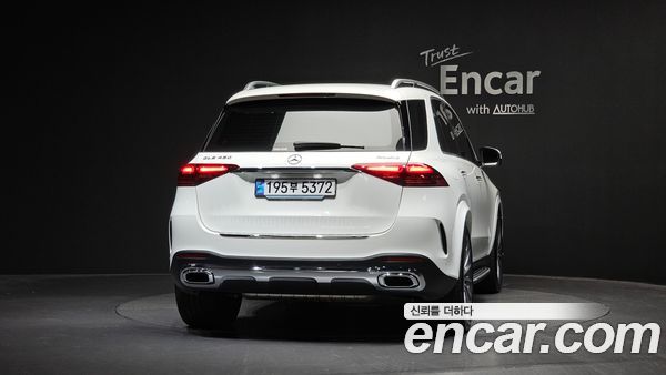 Mercedes-Benz GLE 2024, фото 3
