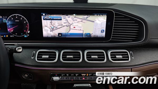 Mercedes-Benz GLE 2024, фото 17
