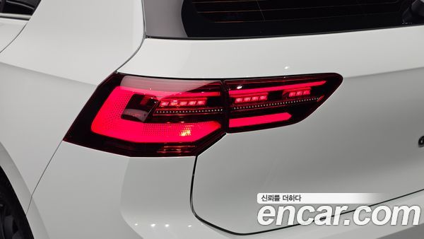 Volkswagen Golf 2024, фото 9