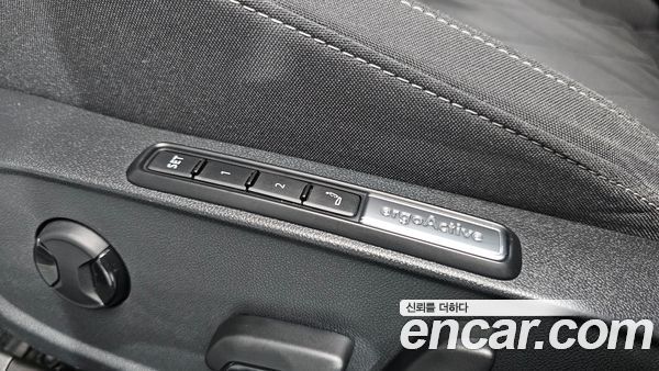 Volkswagen Golf 2024, фото 32