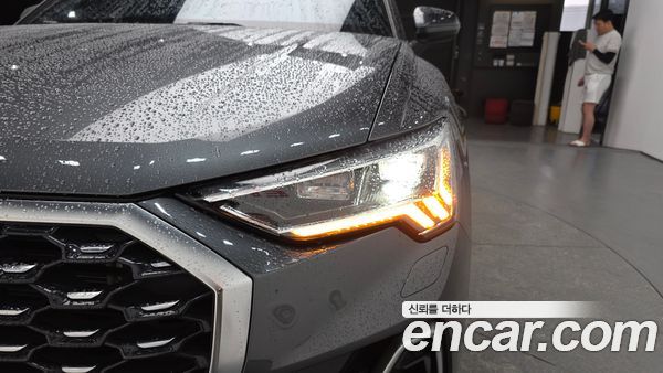 Audi Q3 2023, фото 8