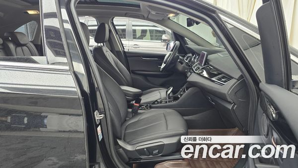 BMW 2 Series 2021, фото 11