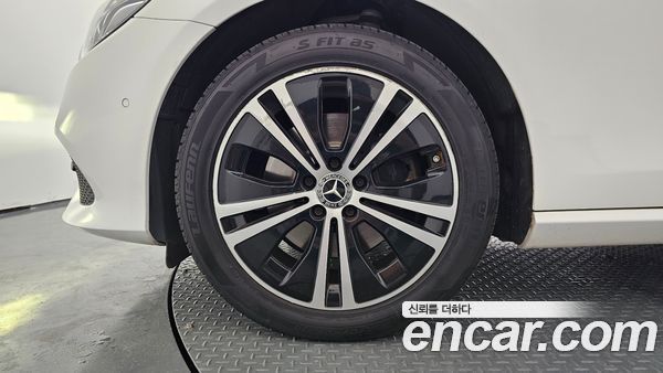 Mercedes-Benz E-Class 2020, фото 5