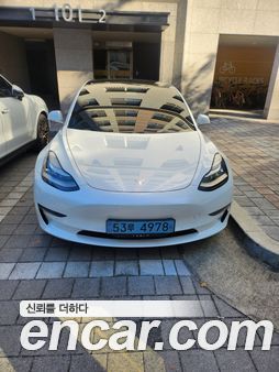 Tesla Model 3 2020