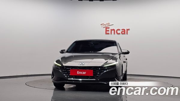 Hyundai Elantra 2021, фото 3