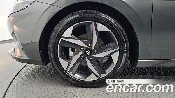 Hyundai Elantra 2021, фото 5