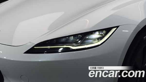 Tesla Model 3 2024, фото 8