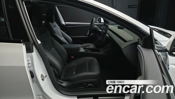 Tesla Model 3 2024, фото 16